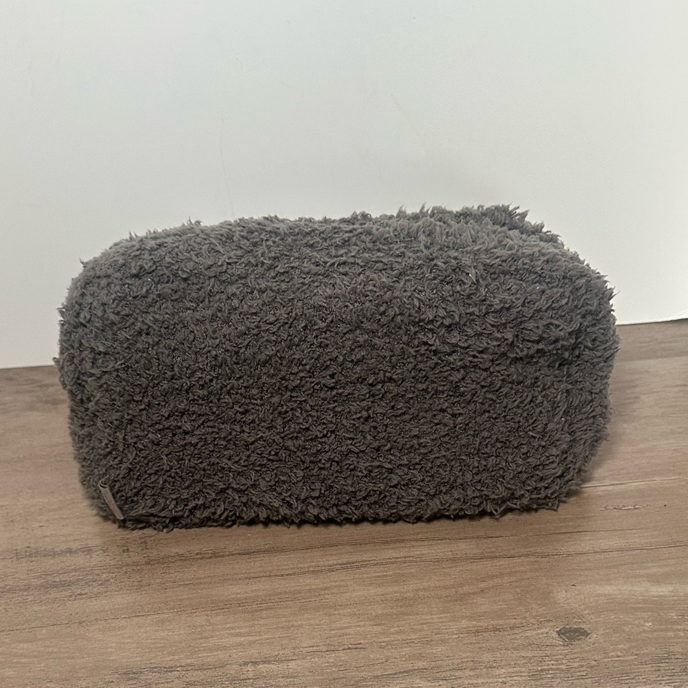 Barefoot Dreams Cozy Chic Gray Terry Plush Soft‎ Makeup Bag.